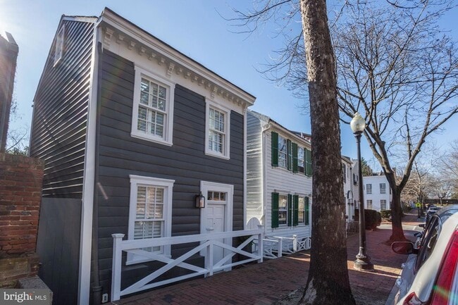 Building Photo - 3522 P St NW Rental