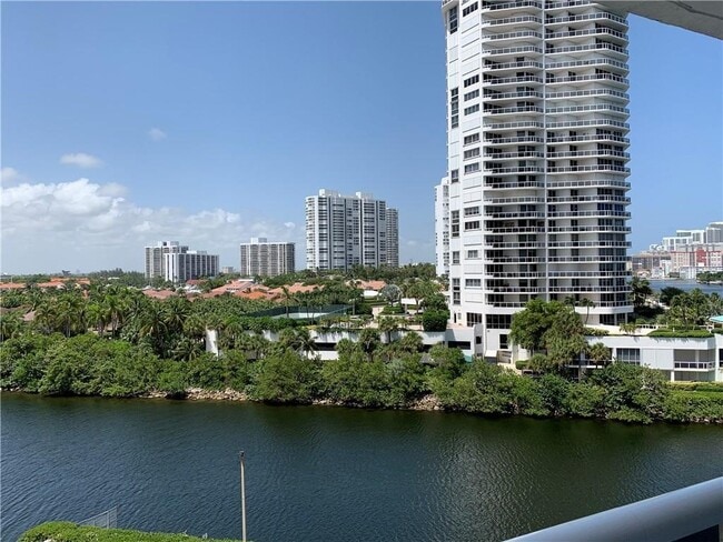 Photo - 20515 E Country Club Dr