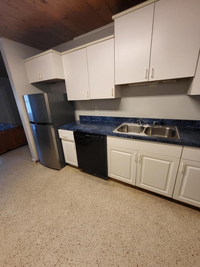Photo - 1169 Seaway Dr Unit # B
