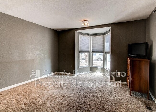 Photo - 849 Lipan St