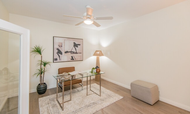 Photo - 1739 Federal Ave Unidad 204
