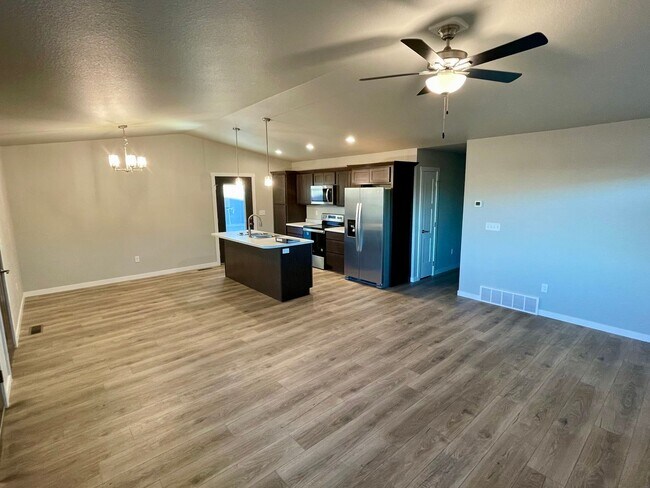 Photo - ~ APPLICATIONS PENDING ~ NEW BUILD! Brand ...