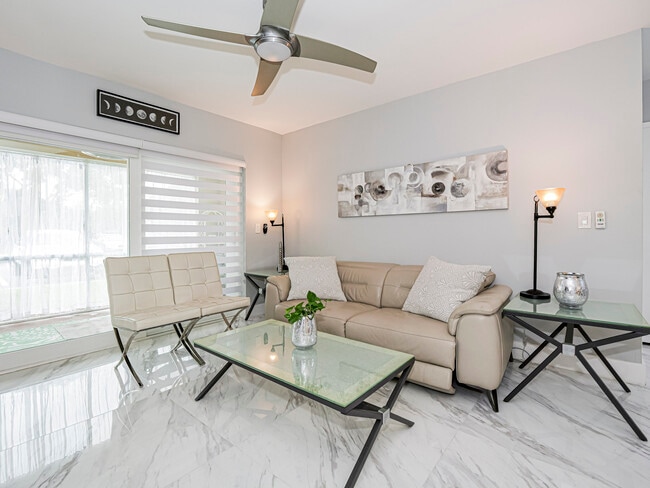 Photo - 1550 S 42ND Cir Unit # 107