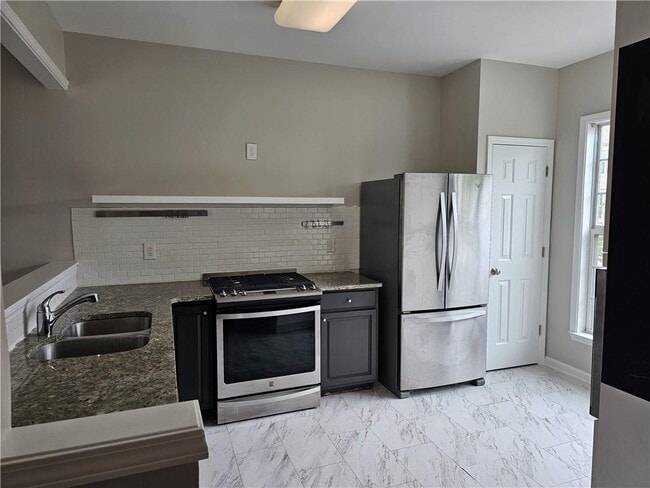 Photo - 1021 Thornborough Dr