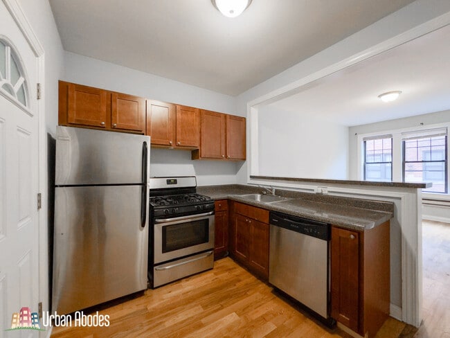 Photo - 4419 N Wolcott Ave Unit M03B