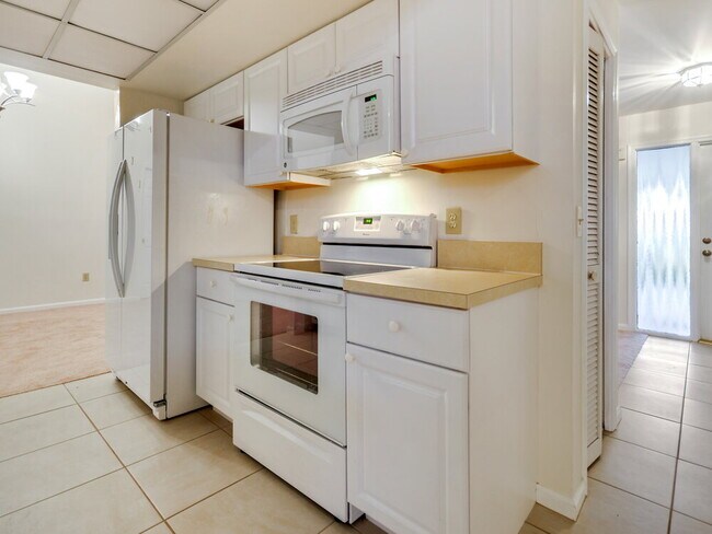 Photo - 14465 Larkspur Ln