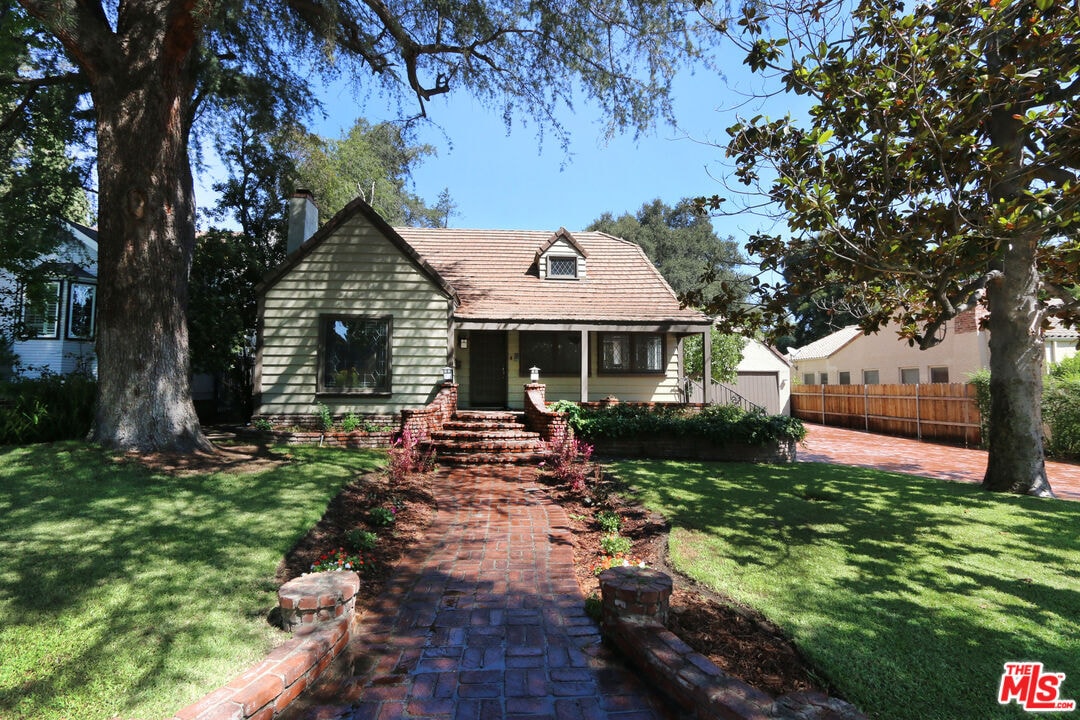 Photo - 1609 Capistrano Ave