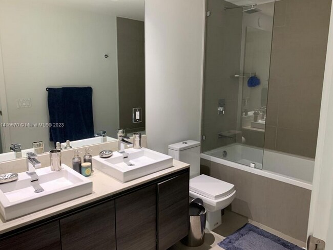 1080 Brickell Ave Unit 3303