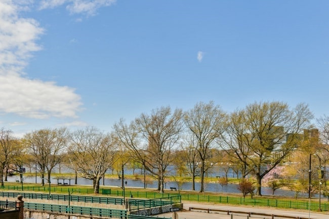 Photo - 180 Beacon St Unit 2