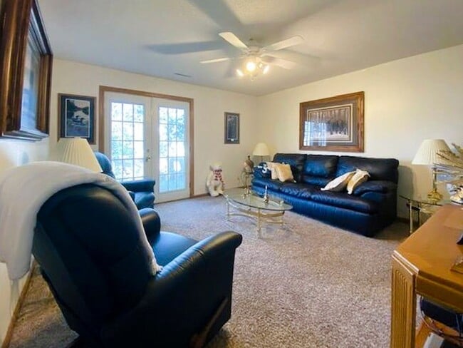 Photo - Sublease - 3 Bedroom Duplex Available Nove...