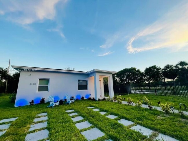 Building Photo - 1170 NW 142nd St Rental