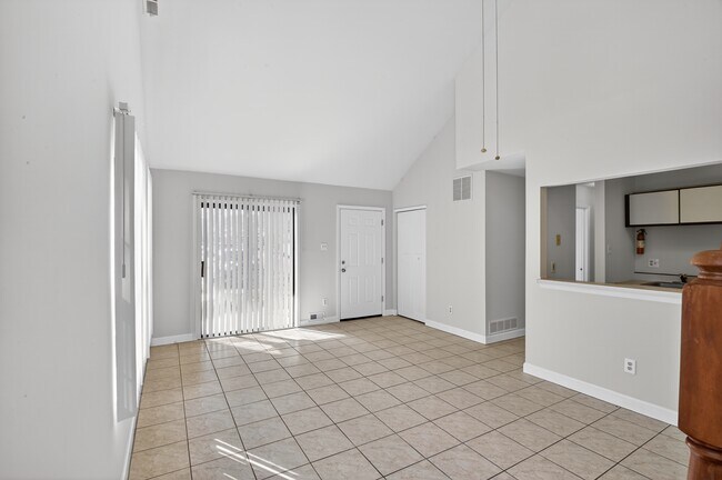 2701 Canyon Ct Unit 2701 Canyon Ct