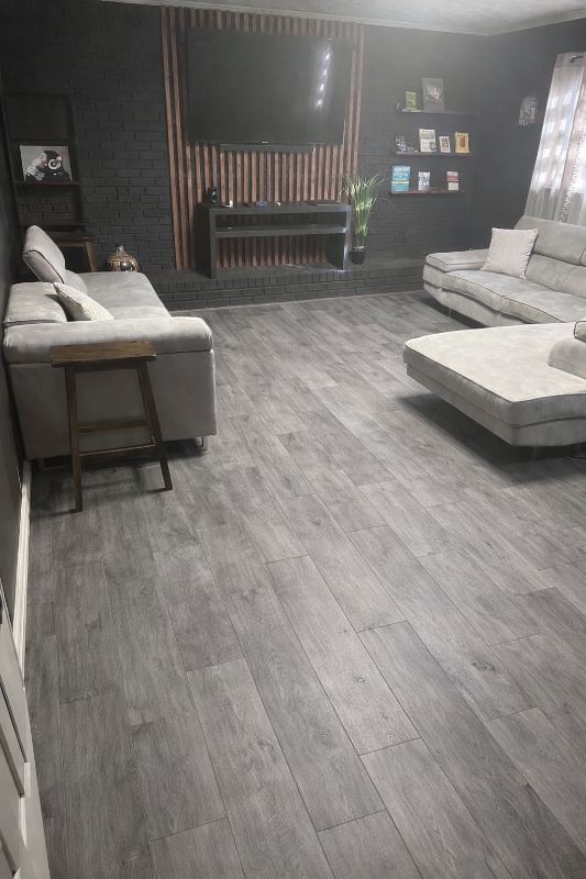 Photo - 3077 Laura Ln