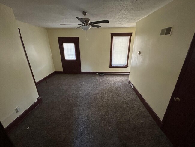 506 Clay St Unit 2