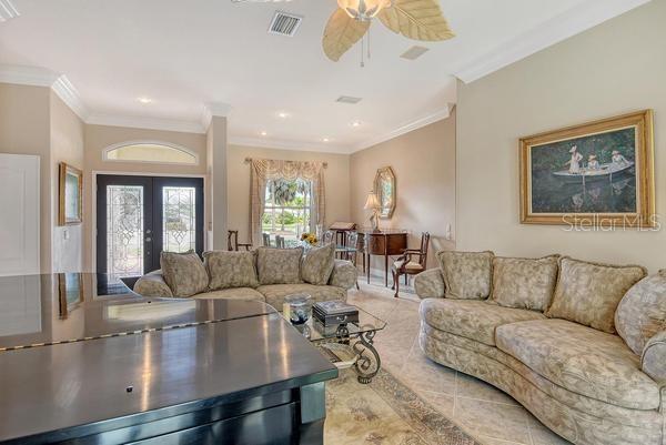9477 Cedar Ridge Ln