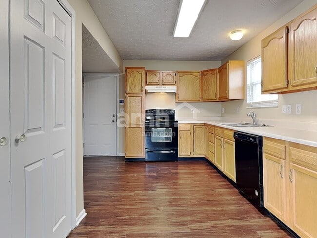 Photo - 918 Kreider Ct