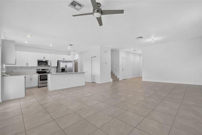11942 SW 239 St