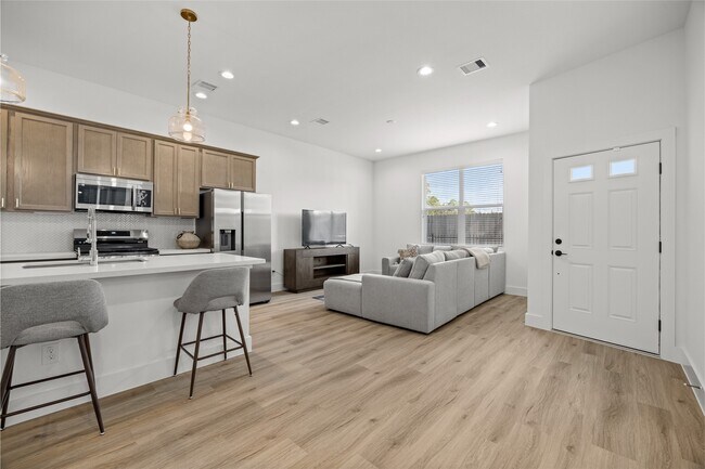 Photo - 1550 W Tidwell Rd