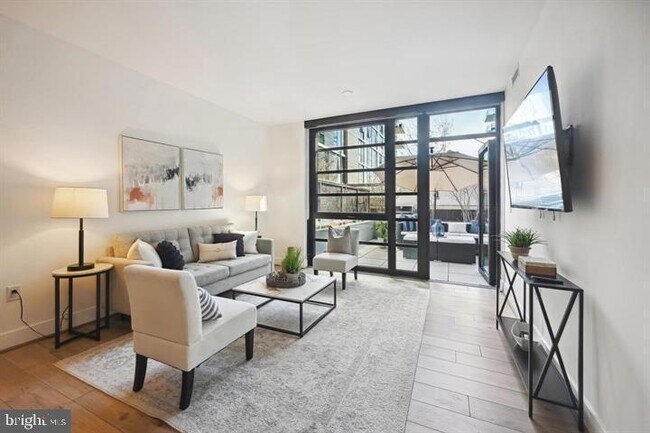 Photo - 1300 4th St SE Unit 208