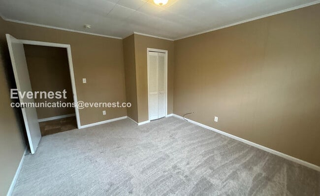 Photo - 2429 3rd Pl NW