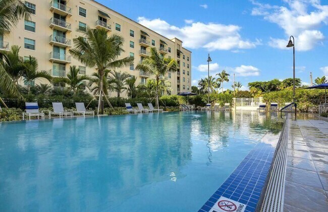 Photo - 610 Clematis St Unidad 309