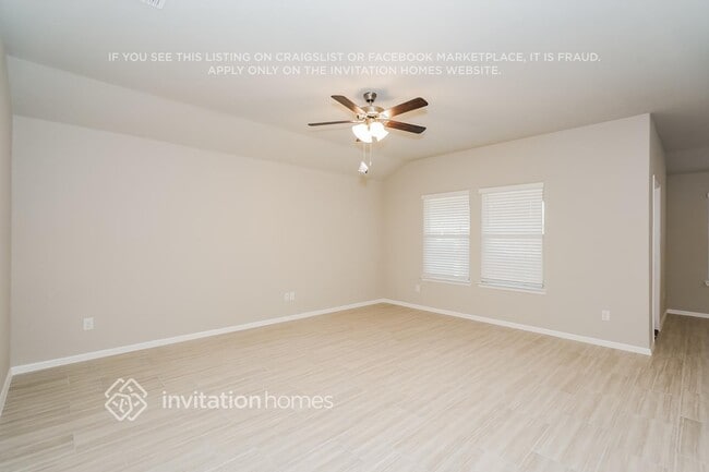 Photo - 444 Kaufman Dr