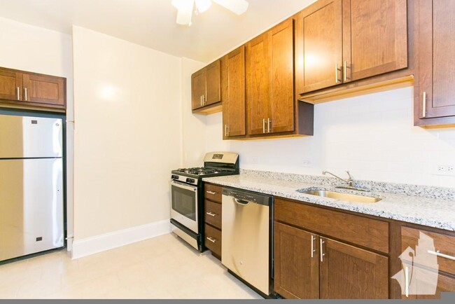 1603 W Berteau, Unit 1609-3, Chicago, IL 60613 - 1603 W Berteau Ave Apartment Unit 1603-3