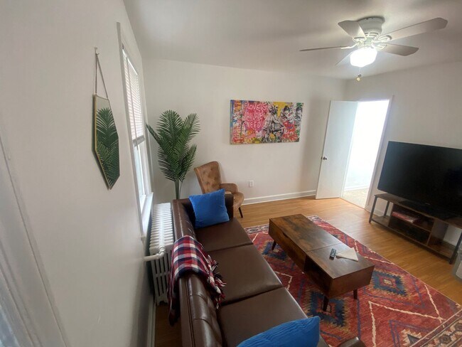 Photo - Ideal 1 Bed 1 Bath Unit with Fenced Yard I... Unit 2