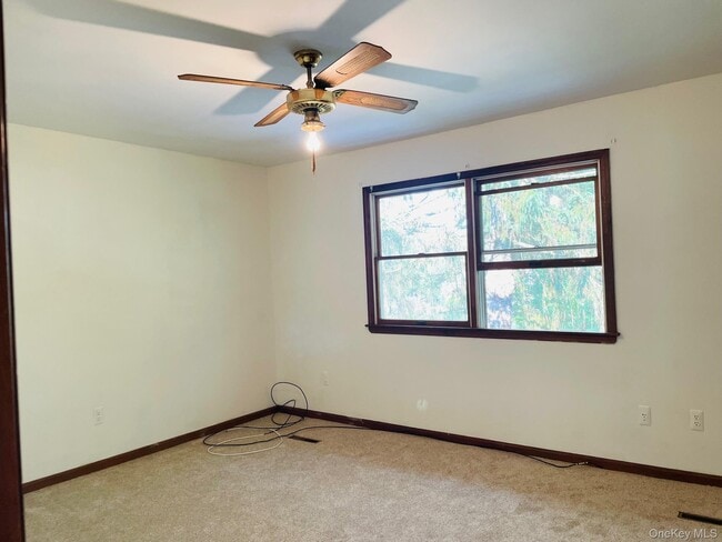 Photo - 80 Mallory Ln Unit B