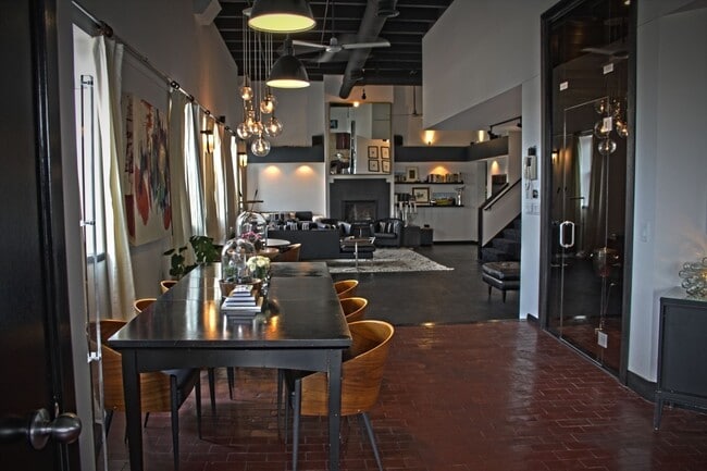 503-503 Merritt Ave Unit 501A