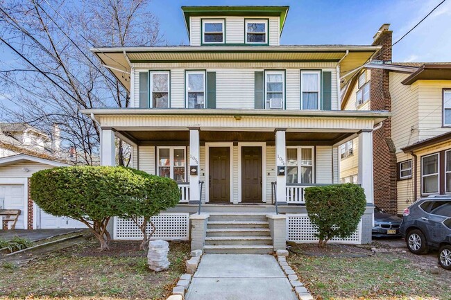 Building Photo - 1054 Hunterdon St Rental