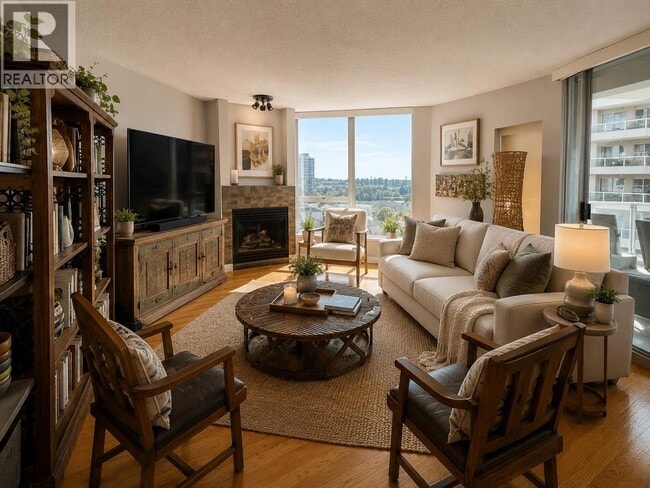 Photo - 1135 Quayside Dr Unit 1002