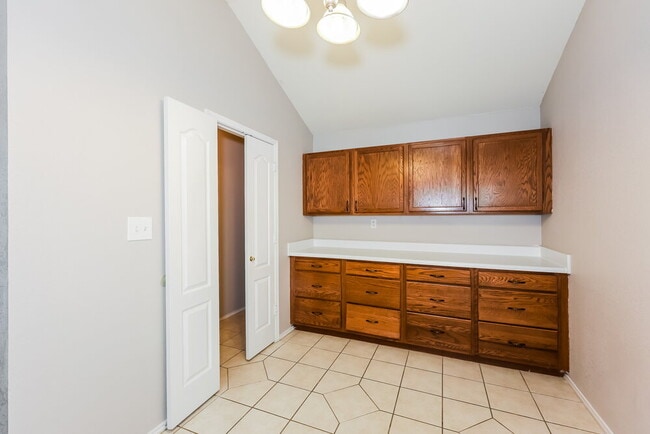 Photo - 2268 Bresee Dr