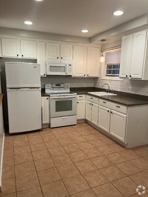 Townhomes for Rent in Watertown CT 1 Townhomes