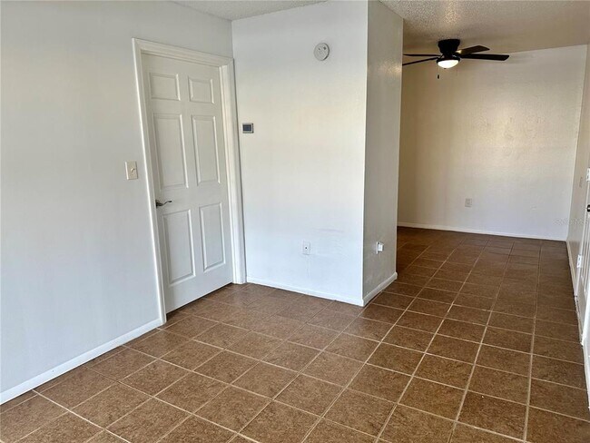 Photo - 946 N Lake Destiny Rd Unit E