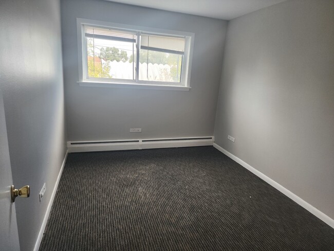 Photo - 8018 S Hoyne Ave