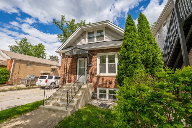 Photo - 4341 Wisconsin Ave Casa