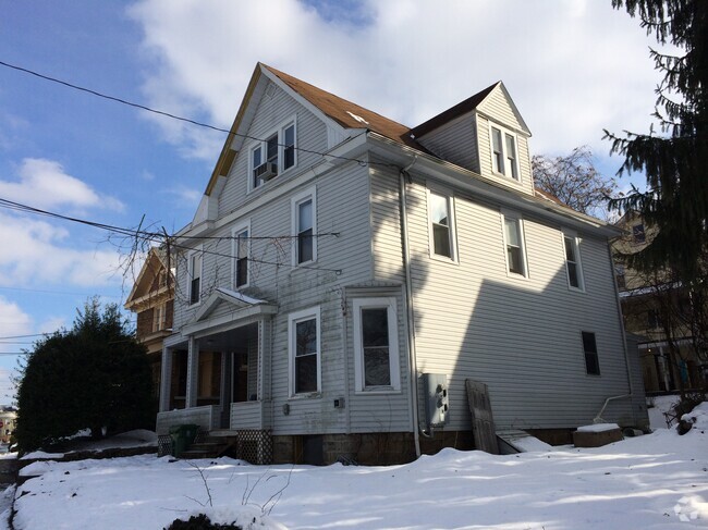 Building Photo - 326 Wilson Ave Unit 1 Rental