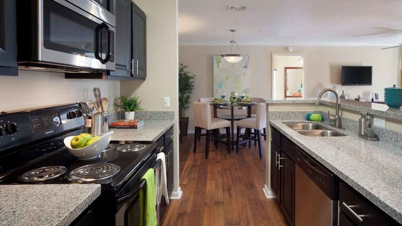 Photo - Premier Living Suites Corporate Housing