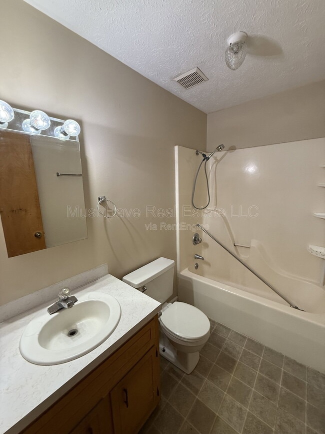 Photo - 3715 Panda Ln