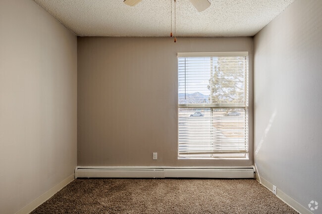 1BR, 1BA - 516SF (Reno)