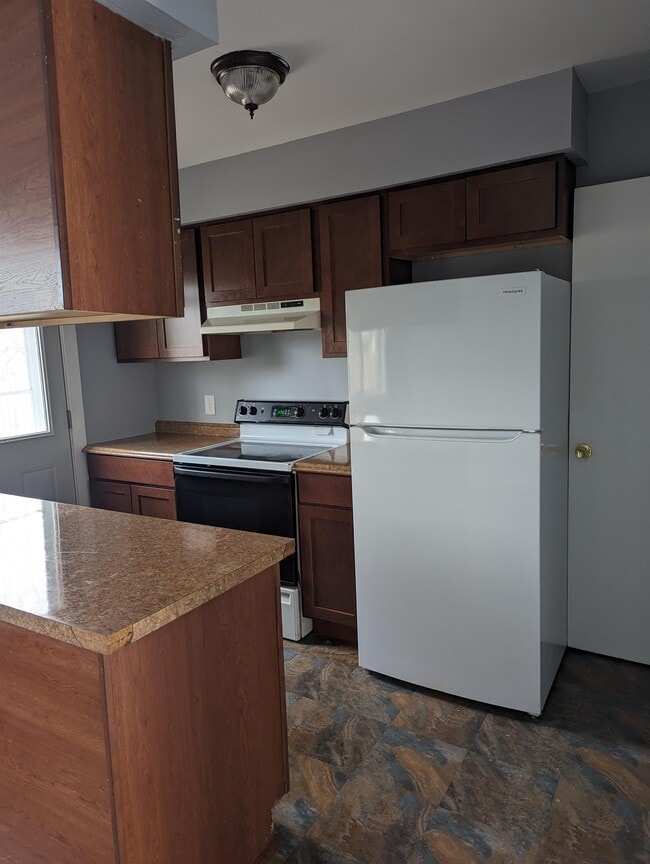 Photo - 38438 Meadowdale St