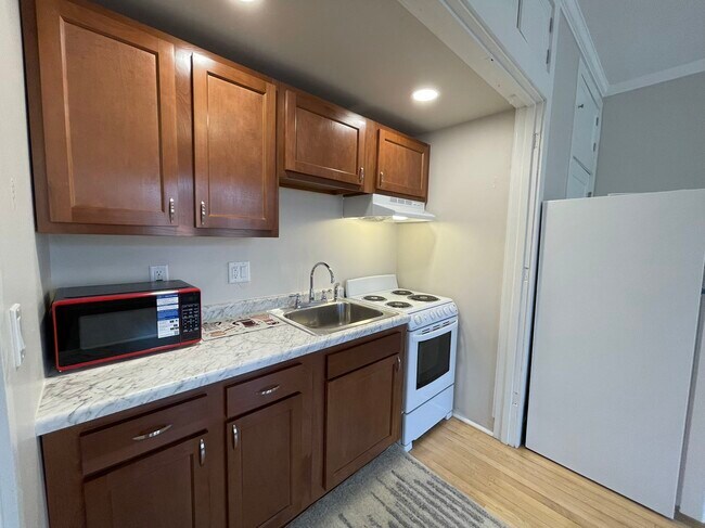 Photo - 417 Shelden Ave Unit #D