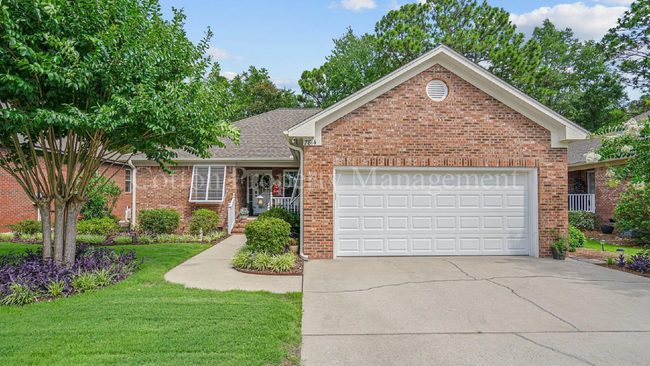 3 BD/2 BA LUXURY GOLF COMMUNITY/$2,695 per... - 3 BD/2 BA LUXURY GOLF COMMUNITY/$2,695 per... House