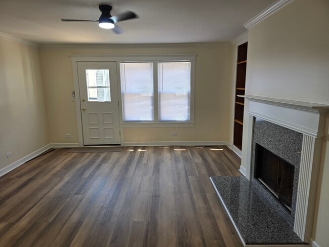 Photo - 221 N Walnut St