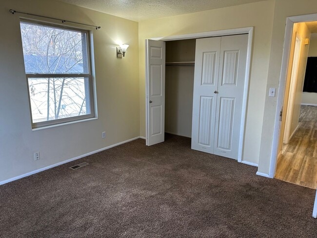 Photo - Beautiful 4 Bedroom