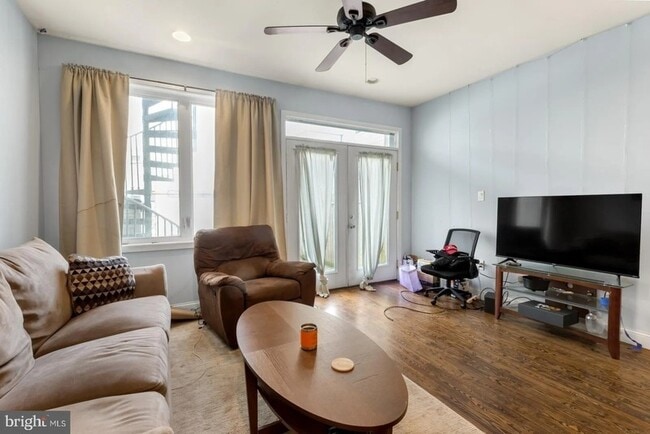 Photo - 1217 Green St Unidad B