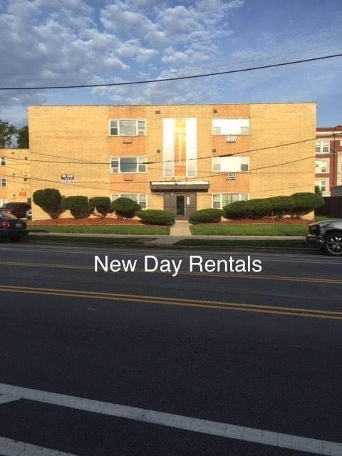 Photo - 8514 S Summit Ave