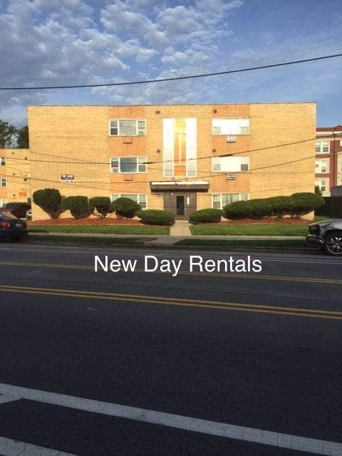 Photo - 8514 S Summit Ave Apartment