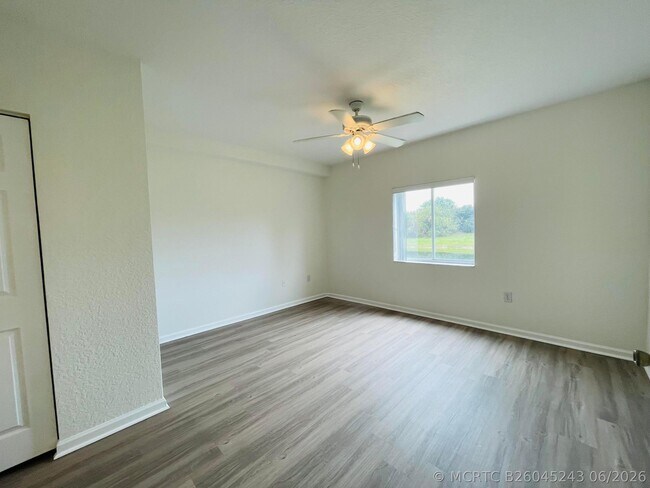 Photo - 1055 Golden Lakes Blvd Unit 212